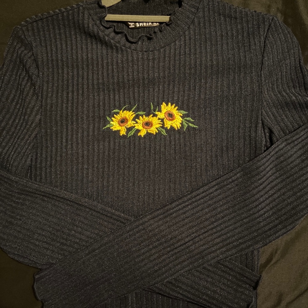 SheIn sunflower navy top